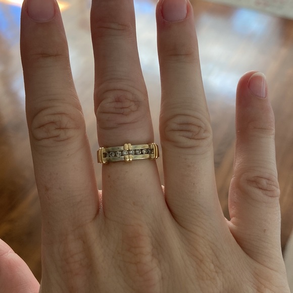 14k White and Yellow Gold Ring with Diamonds - Picture 5 of 13